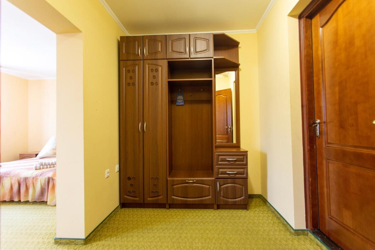 Хата Магната Та Смерекова Хата Drahobrat Exterior foto